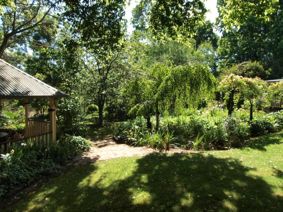 Tiffany'S Cottages Bright Bagian luar foto