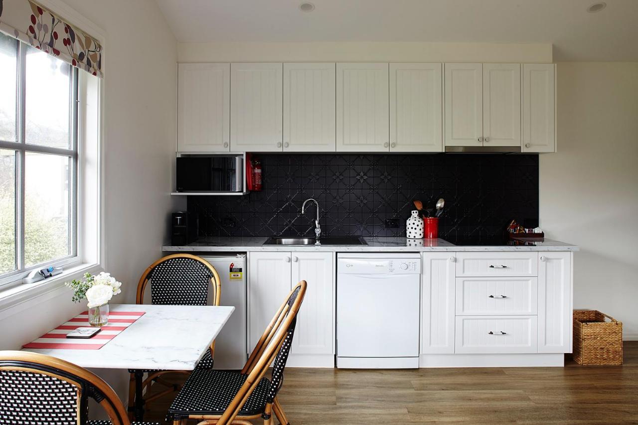 Tiffany'S Cottages Bright Bagian luar foto