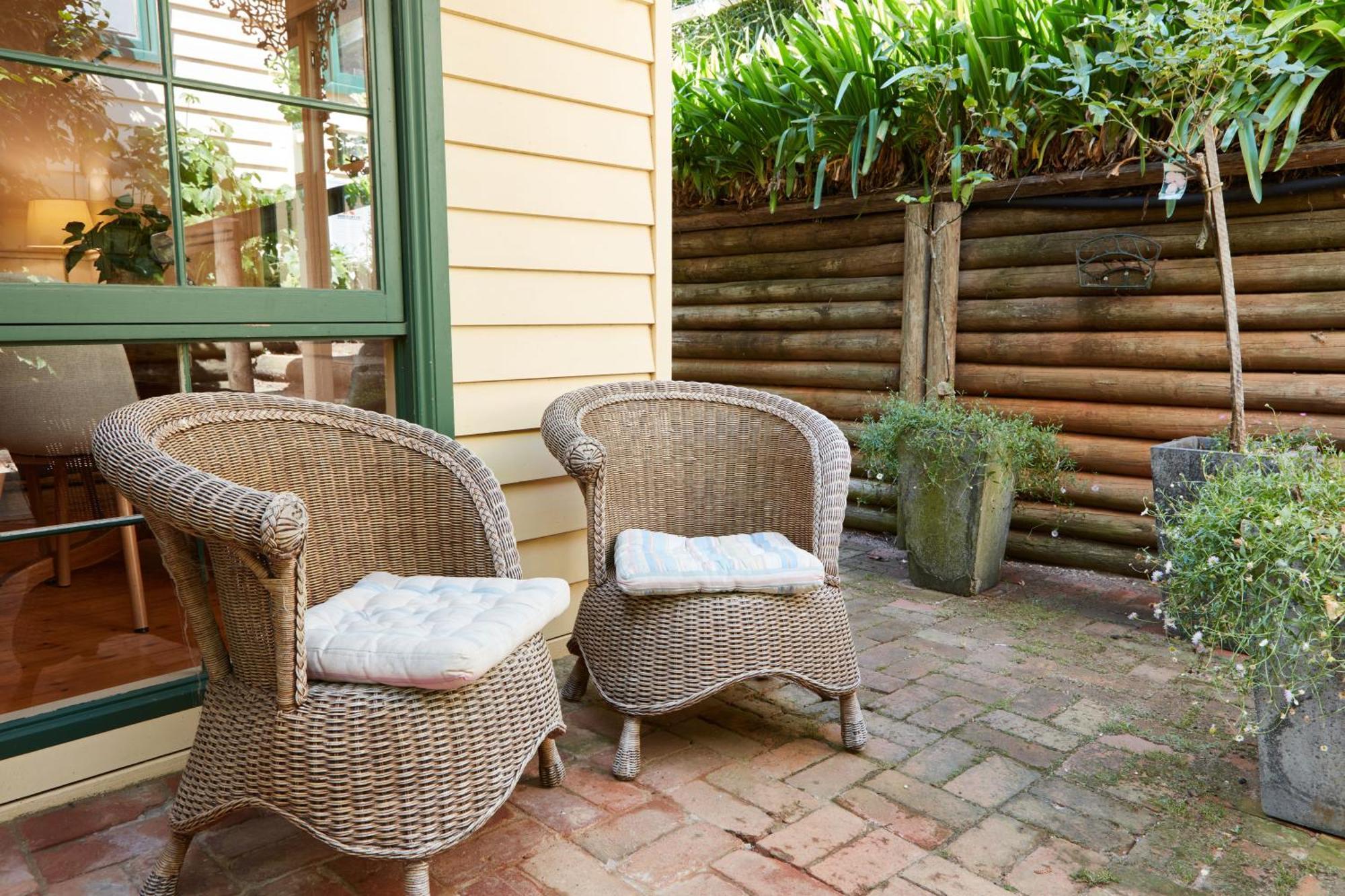 Tiffany'S Cottages Bright Bagian luar foto