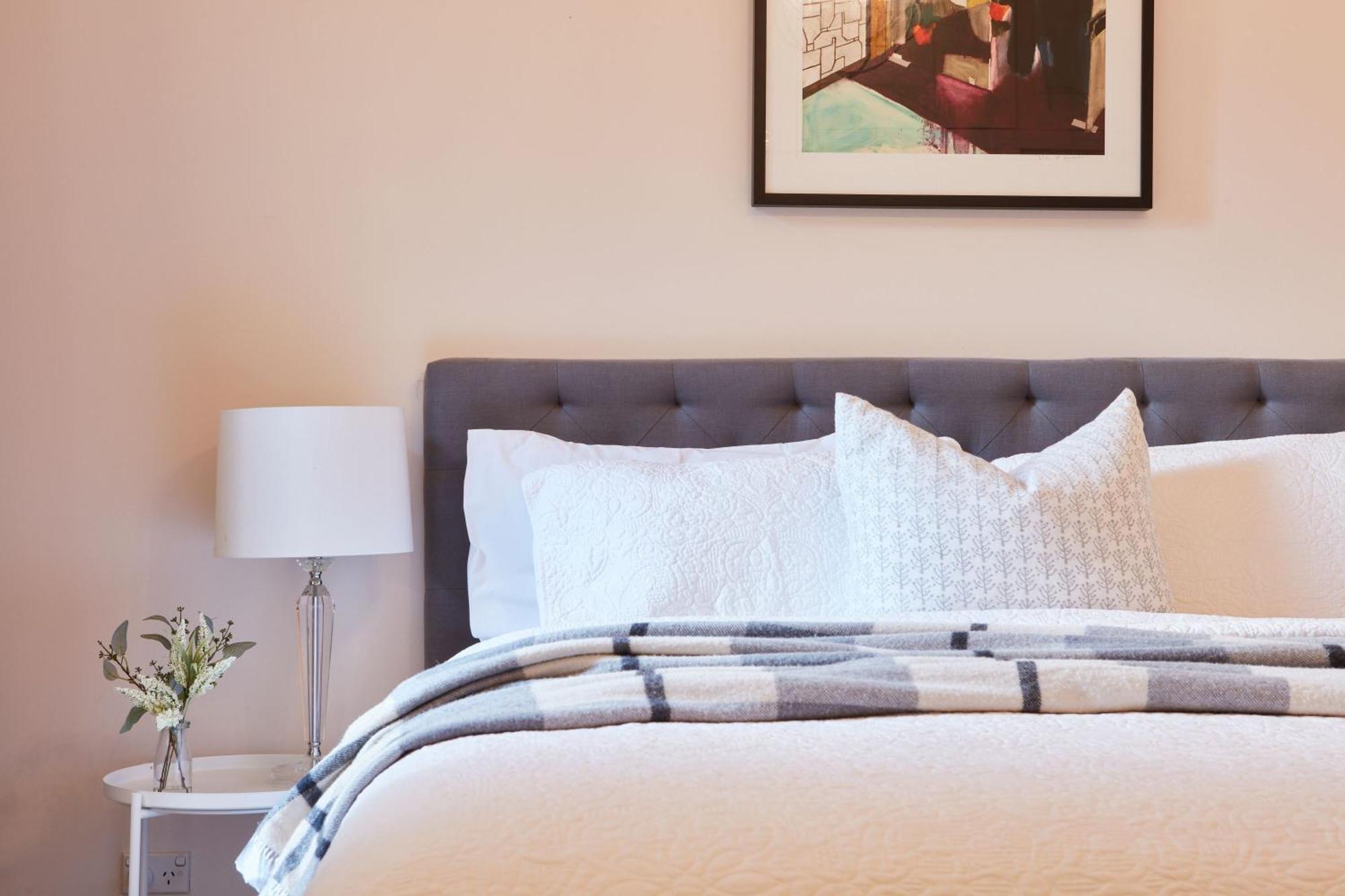 Tiffany'S Cottages Bright Bagian luar foto